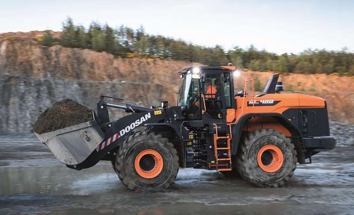 Develon offers the latest generation of wheeled loaders 