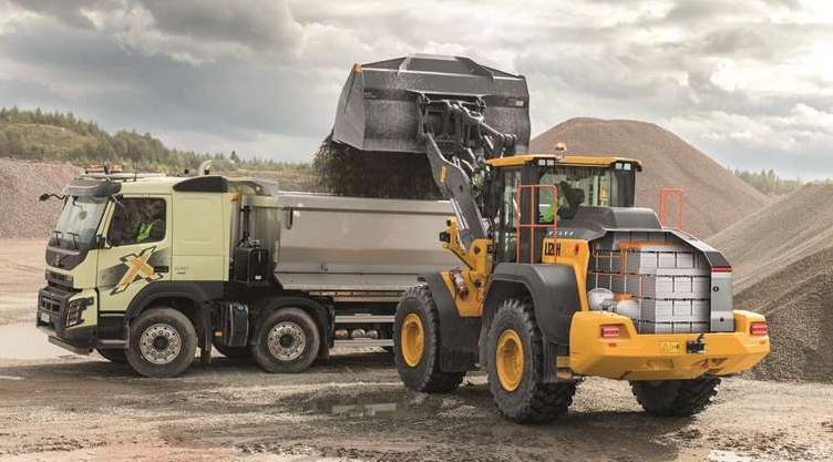 Volvo CE L120H wheel loaders to electric in the future